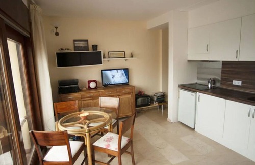 Aiguablava Apartamento | Apartamento en illa Mateua/ al lado cala Montgó, La Escala (Costa Brava/Gerona).
