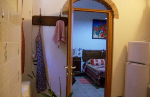 Mandello del Lario Apartamento | Apartamento en el centro de Mandello en la planta baja de una residencia histórica