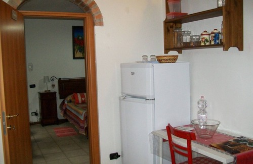 Mandello del Lario Apartamento | Apartamento en el centro de Mandello en la planta baja de una residencia histórica