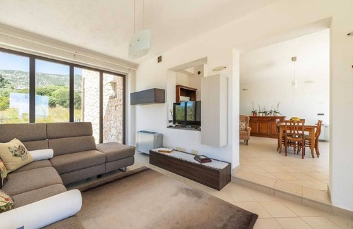 Dorgali Casa | Apartamento en Italia con jardín y barbacoa