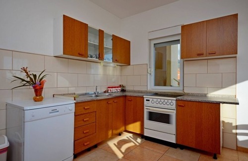 Kastel Sucurac Apartamento | Apartamento en Kaštel Sućurac con Seaview, Balcón, Acondicionador, WIFI (570-3)