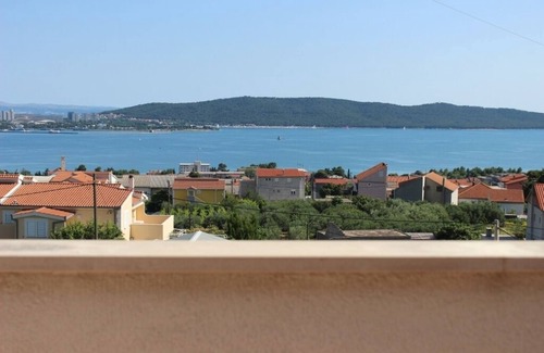 Kastel Sucurac Apartamento | Apartamento en Kaštel Sućurac con Seaview, Balcón, Acondicionador, WIFI (570-3)