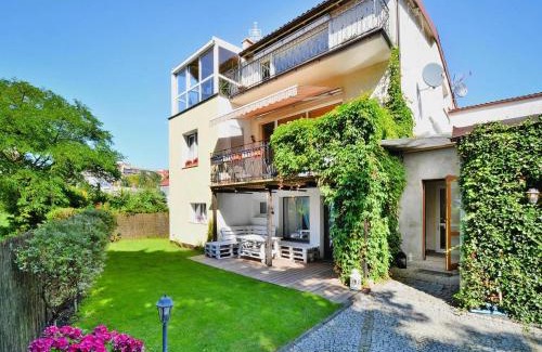 West Pomeranian Voivodeship Apartamento | Apartment in Ko obrzeg near Sandy Beach