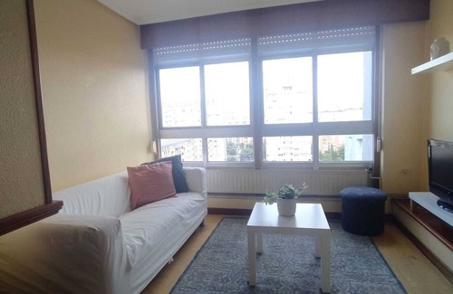 La Coruna Apartamento | Piso en La Coruña de tres habitaciones y dos baños