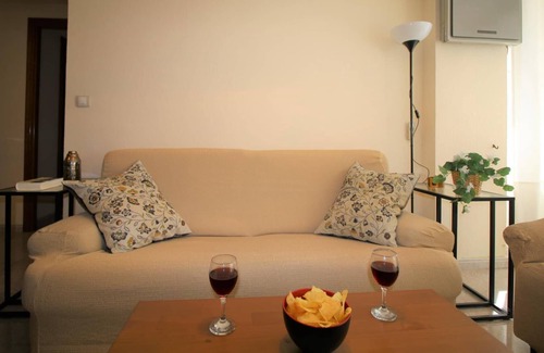 Leon XIII-Los Naranjos Apartamento | Apartment in La Macarena, perfect for 5 people