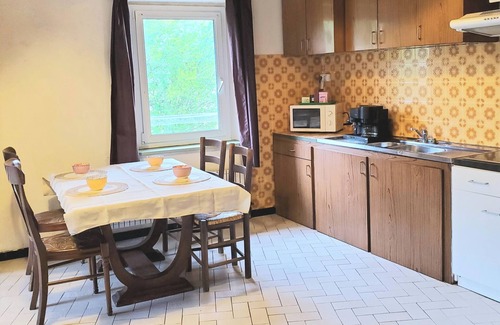 Laguiole Apartamento | Apartment in Laguiole sur l' Aubrac