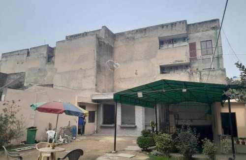 Lahore Cama Y Desayuno | Apartment in Lahore