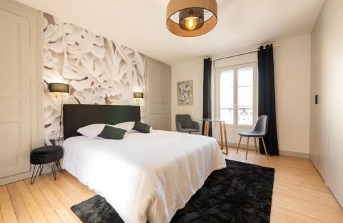 Nord - Gare Casa | Apartment in Le Mans with Private Sauna