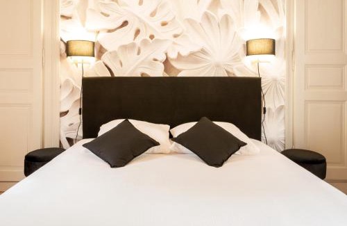 Nord - Gare Casa | Apartment in Le Mans with Private Sauna
