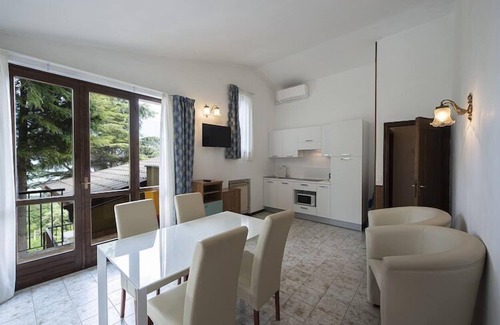 Limone sul Garda Apartamento | Piso en Limone con balcón o terraza