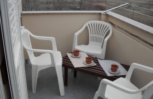Lopar Apartamento | Apartamento en Lopar con Balcón, Acondicionador, WIFI (87-3)