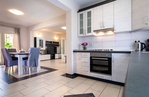 Lopar Apartamento | Apartamento en Lopar con Balcón, Acondicionador, WIFI, Lavadora (4885-1)