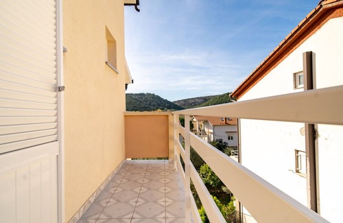 Lopar Apartamento | Apartamento en Lopar con Seaview, Balcón, Acondicionador, WIFI (129-4)