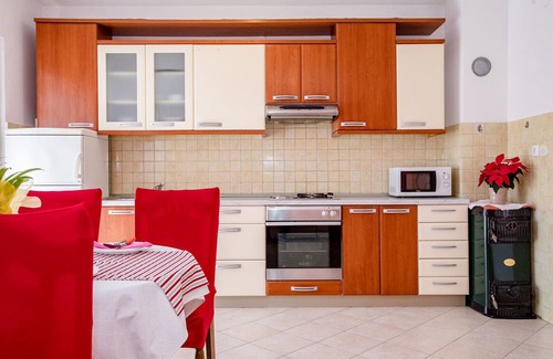 Lopar Apartamento | Apartamento en Lopar con Terraza, Acondicionador, WIFI, Lavadora (4360-3)