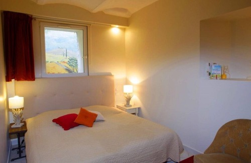 Forcalquier Cama Y Desayuno | Apartment in Mas provençale pool & spa residence