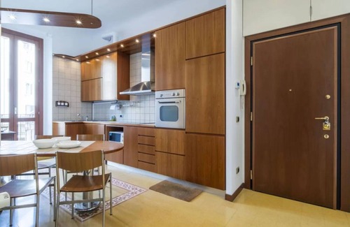 Porta Romana Apartamento | Apartamento en Milán con 3 habitaciones, capacidad 7