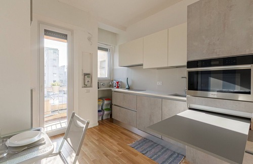 Tre Torri Apartamento | Apartment in Milan with 1 bedrooms sleeps 2