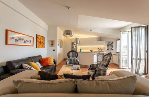 Tre Torri Apartamento | Apartamento en Milán con 3 habitaciones, capacidad 6