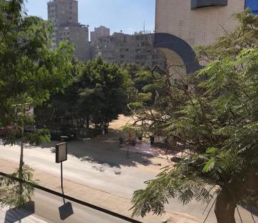 Agouza Apartamento | Apartment in Mohandesin (Families Only)