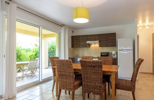 Montauroux Apartamento | Apartamento en Montauroux con piscina y bosque