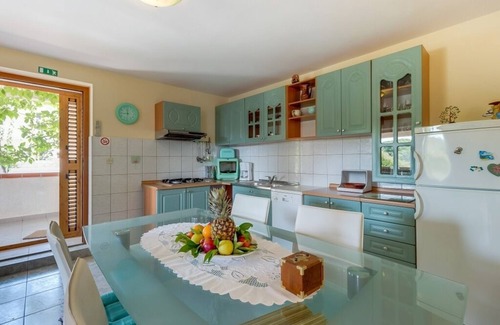 Nerezine Apartamento | Apartamento en Nerezine con Acondicionador, WIFI, Lavadora, Lavavajillas (4827-2)