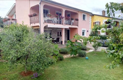 Buici Apartamento | Apartment in Porec with balcony, air conditioning, W-LAN, washing machine 3362-2