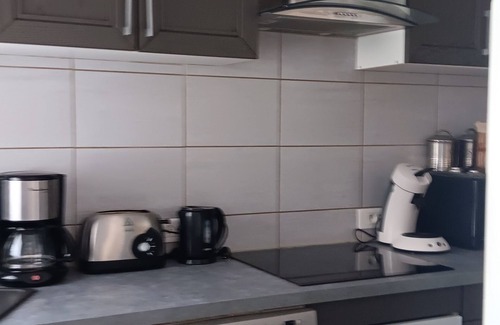 Marseillan Apartamento | Apartment in port center with old-world charm near Thau lagoon