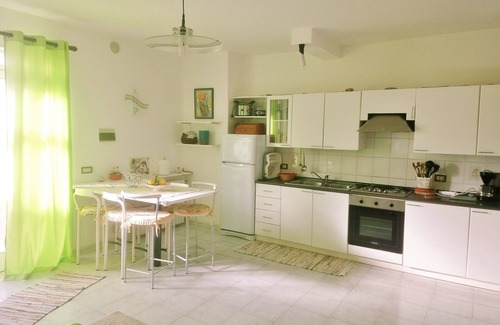 Modica Apartamento | Hermosa casa de vacaciones en un jardín típico siciliano con piscina privada