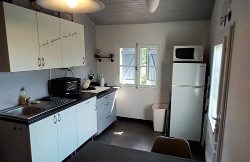 Rougiers Apartamento | Apartment in Provence Verte