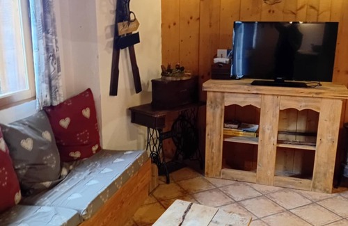 Chamrousse Apartamento | Apartment in resort center chalet