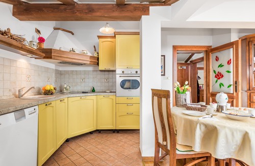 Sarsoni Apartamento | Apartamento en Rijeka con vistas al mar