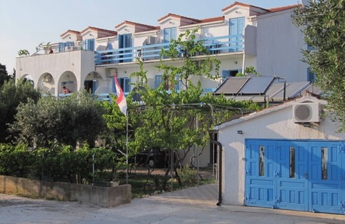 Sucuraj Apartamento | Apartamento en Sućuraj con Seaview, Balcón, Acondicionador, WIFI (3560-1)