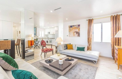 Alicante City Centre Apartamento | Apartamento en el centro de Alicante y a 100 metros de la playa.