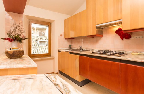 Assisi Apartamento | ASIS CENTRO DE LUZ APP. TERRAZA Y CHIMENEA.