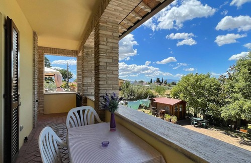 Rivotorto Apartamento | Apartment in the countryside outside Assisi with pool and parking