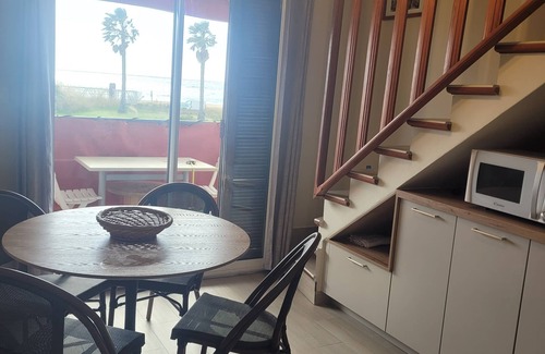 Alata Apartamento | Apartamento en el Golfo de Lava, hermosa vista al mar ya 50 metros de la playa.