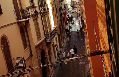 Citta Antica Apartamento | Apartamento en el centro histórico entre la Arena de Verona y la casa de Julieta.