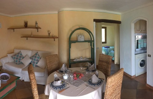 Baja Sardinia Apartamento | Apartamento en el corazón de la Costa Esmeralda, en una zona céntrica, en Strandnähe (500 m)