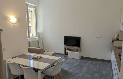 Busto Arsizio Apartamento | Apartment in the center of Busto 400MT from the station for Malpensa and Milan