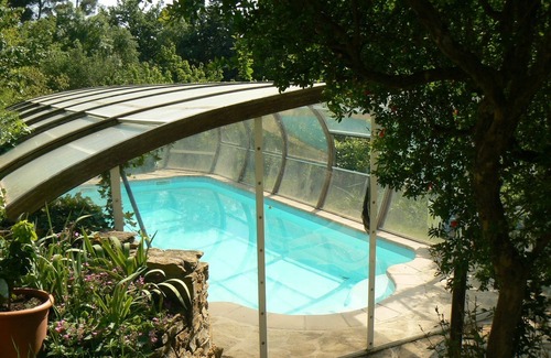 Aubagne Apartamento | Apartamento en la villa de los propietarios, piscina, aparcamiento vallado.