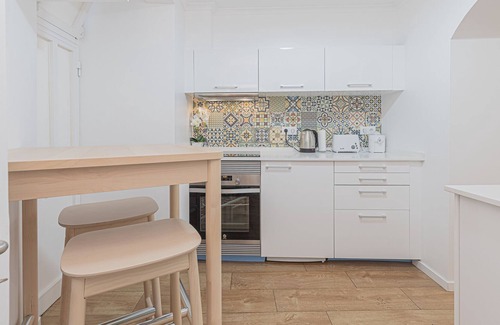 Linda-a-Velha Apartamento | Apartment in the tourist district close to the famous Pasteis de Belém