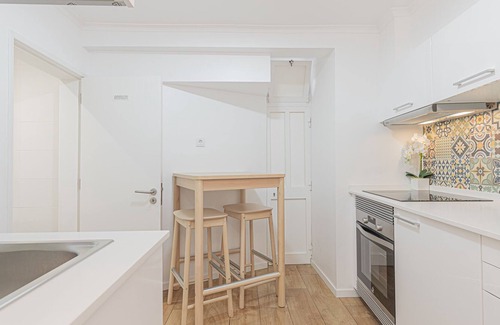 Linda-a-Velha Apartamento | Apartment in the tourist district close to the famous Pasteis de Belém
