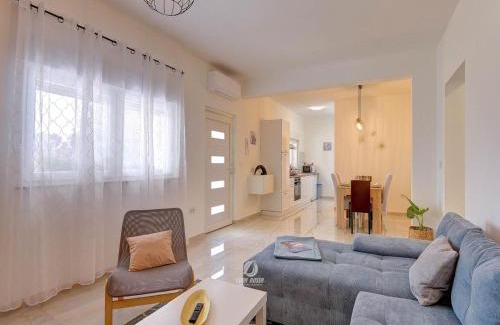 Valtura Apartamento | Apartment in Valtura with Family-Friendly Yard