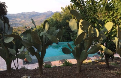 Castelbuono Villa | Apartamento en villa Attanzio