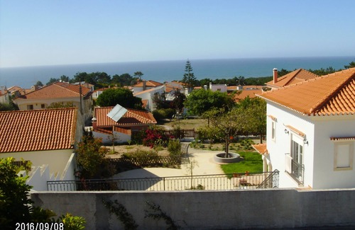 Nazare Villa | Apartamento en villa en zona tranquila y segura, zona de North Canyon, cerca de playas.
