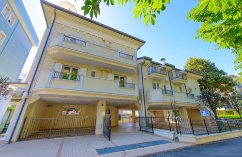 Viserbella Apartamento | Apartamento de tres habitaciones para 6 personas, 1 baño, vista al mar.