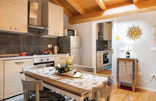 Piazza Apartamento | Apartamento 'Incantevole Loft' con balcón, Wi-Fi y aire acondicionado