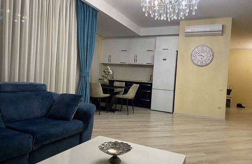 Batumi Apartamento | apartment is available for rent on the seaside, has security. call 574111175
