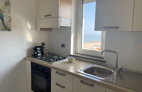 Roseto degli Abruzzi Apartamento | APARTMENT BY THE SEA
