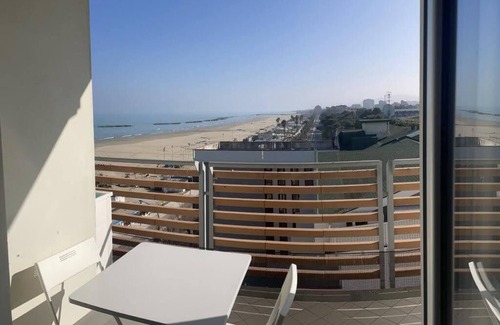 Roseto degli Abruzzi Apartamento | APARTMENT BY THE SEA